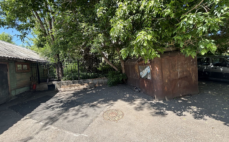 Здание 600 м2 на ул.Куйбышева на зем.участке 2,5 сотки фото