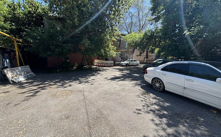 Здание 600 м2 на ул.Куйбышева на зем.участке 2,5 сотки фото