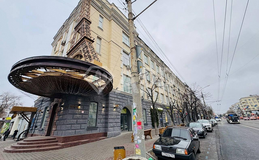 Ремонт.2Входа.Рядом 2 кофейни.Вкусно и точка, 73 м² фото