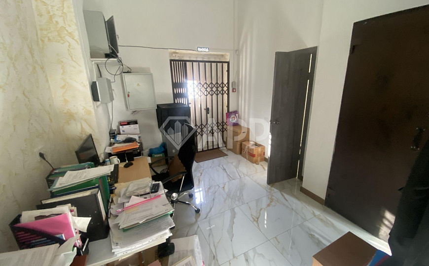 Ремонт.2Входа.Рядом 2 кофейни.Вкусно и точка, 73 м² фото