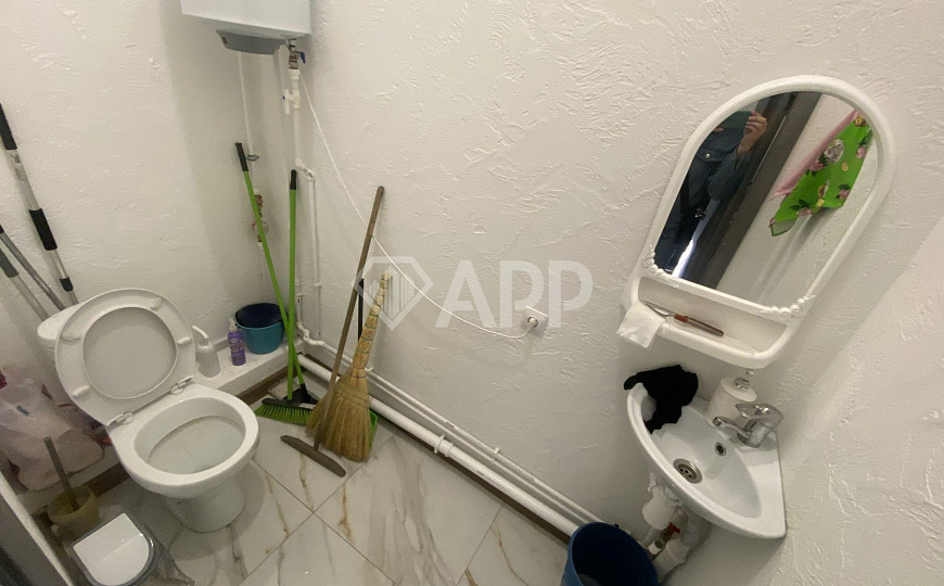 Ремонт.2Входа.Рядом 2 кофейни.Вкусно и точка, 73 м² фото