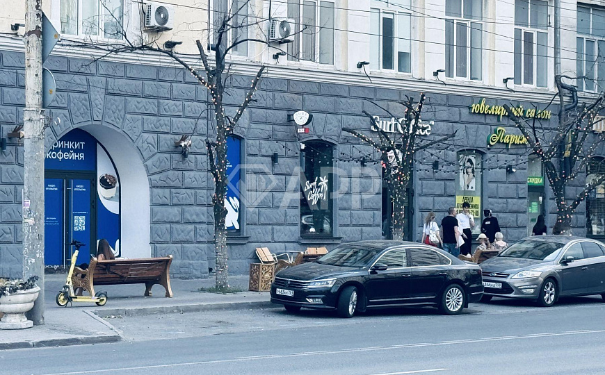 Ремонт.2Входа.Рядом 2 кофейни.Вкусно и точка, 73 м² фото