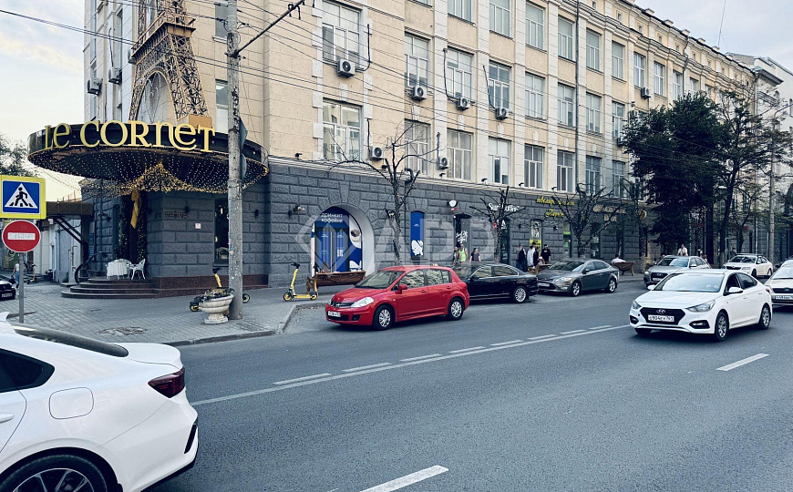 Ремонт.2Входа.Рядом 2 кофейни.Вкусно и точка, 73 м² фото