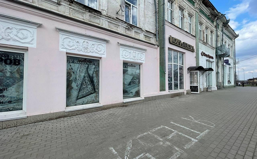 Сдам помещение в самом центре города 258,5м² на высоком трафике фото