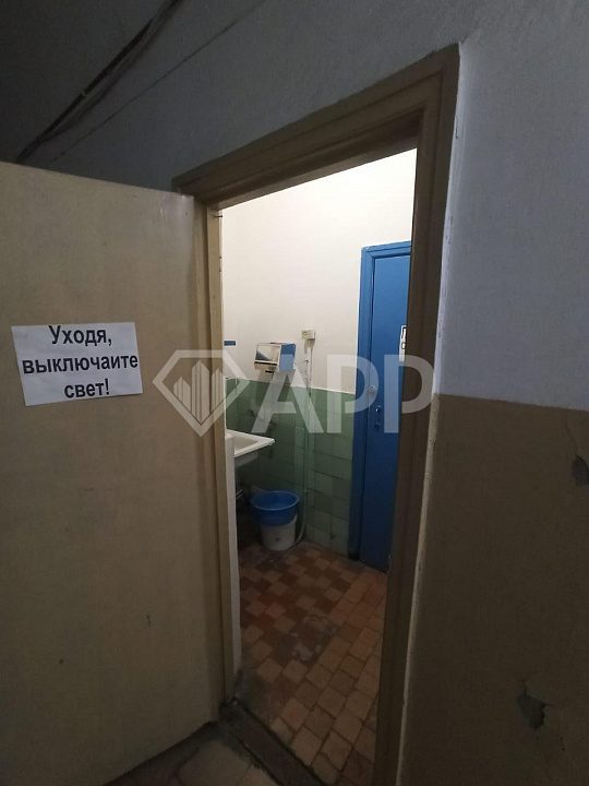 Сдам торговое помещение 342 м2 фото