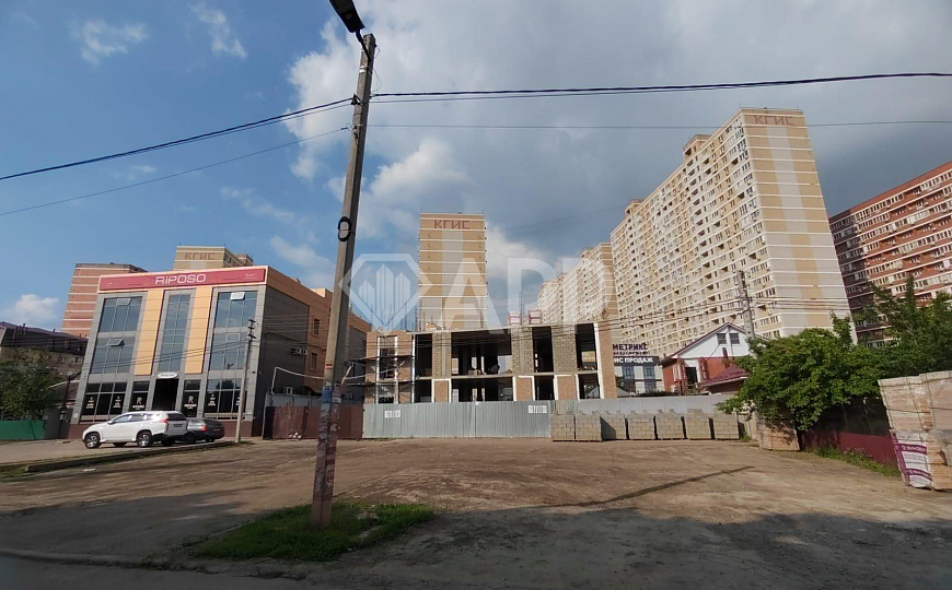 Сдам торговое помещение, 640 м² фото