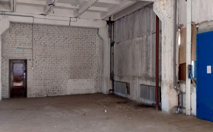 Помещение в отдельно стоящем здании, 2 500 м² фото