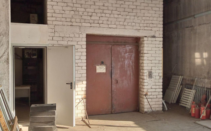 Помещение в отдельно стоящем здании, 2 500 м² фото