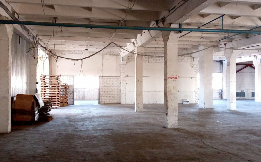 Помещение в отдельно стоящем здании, 2 500 м² фото