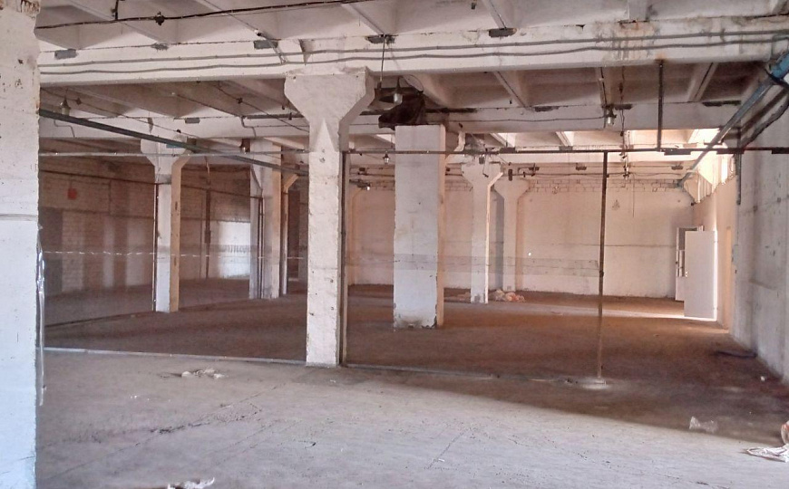 Помещение в отдельно стоящем здании, 2 500 м² фото