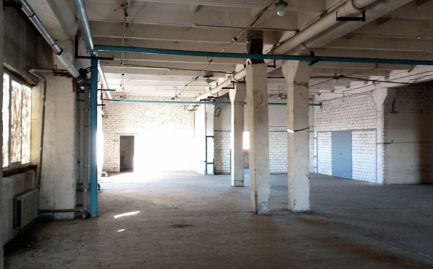 Помещение в отдельно стоящем здании, 2 500 м² фото