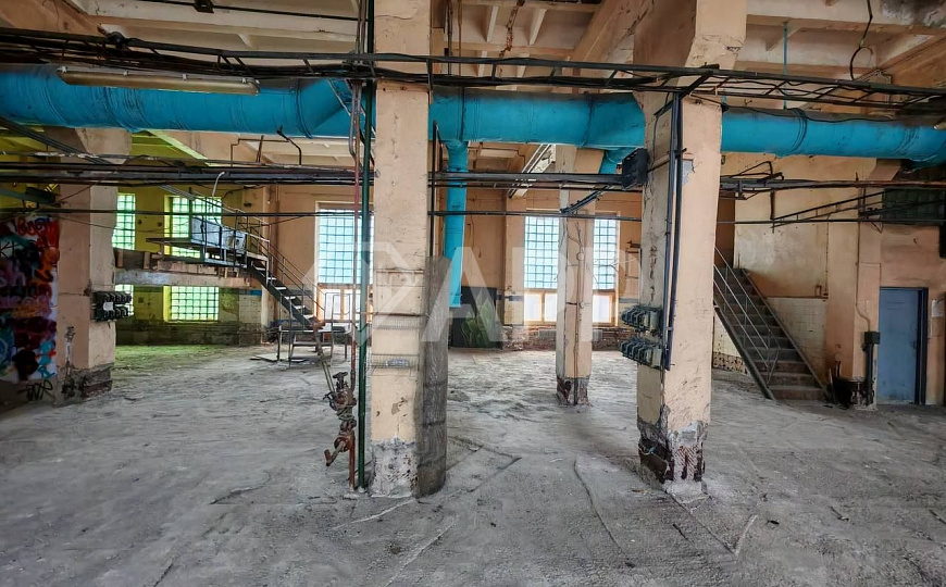 Продажа пром парка в Москве, 10320м2 здания, зу 2,5 га фото