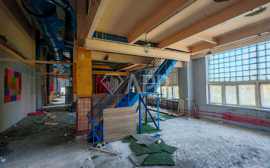 Продажа пром парка в Москве, 10320м2 здания, зу 2,5 га фото