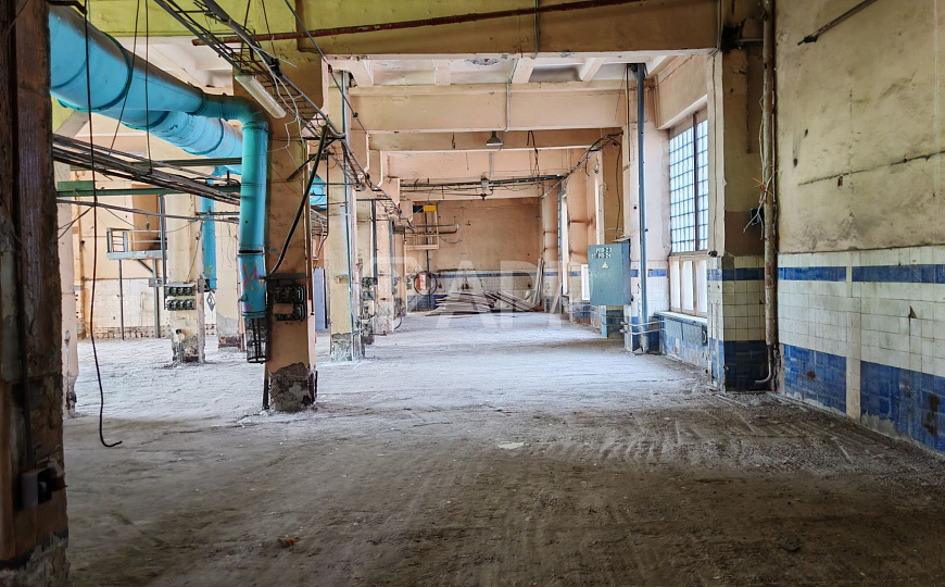 Продажа пром парка в Москве, 10320м2 здания, зу 2,5 га фото