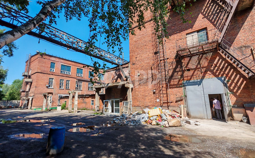 Продажа пром парка в Москве, 10320м2 здания, зу 2,5 га фото