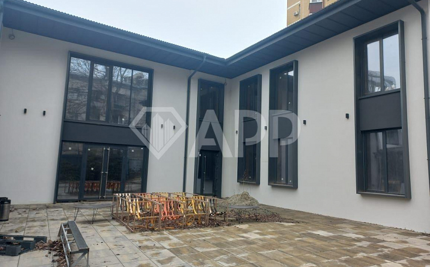 Сдам отдельно стоящее здание, 400 м² фото