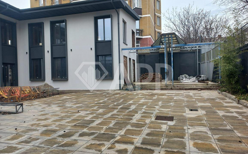 Сдам отдельно стоящее здание, 400 м² фото