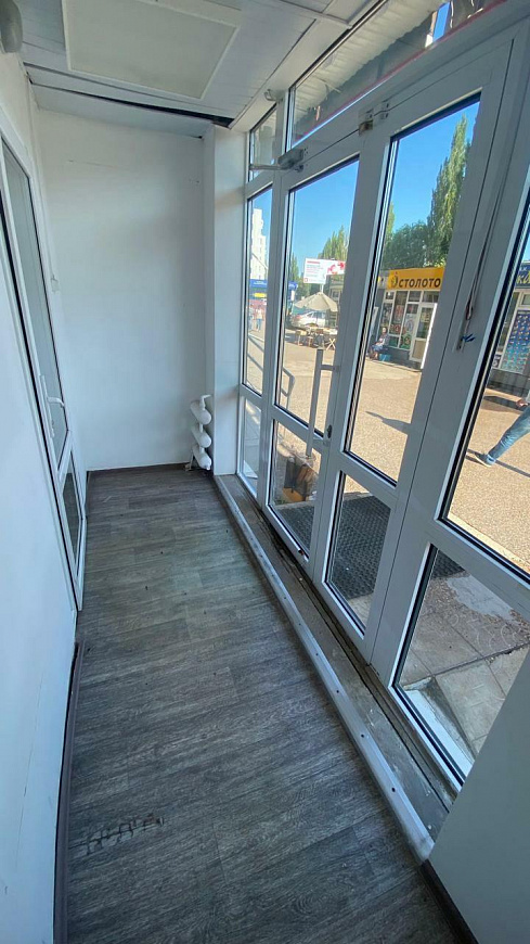 Помещение свободного назначения на красной линии фото