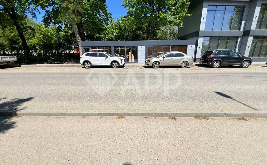 Сдаю 1 этаж 1 линия с ремонтом, 18 м² фото