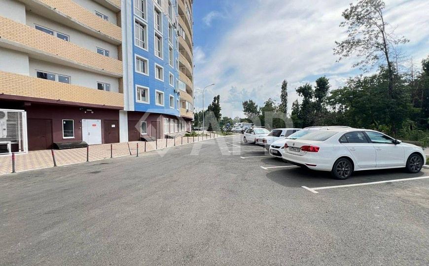 Продаю торговое помещение, 159,14 м² фото