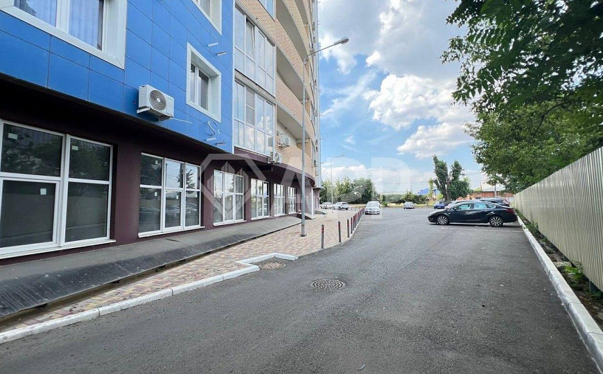 Продаю торговое помещение, 159,14 м² фото