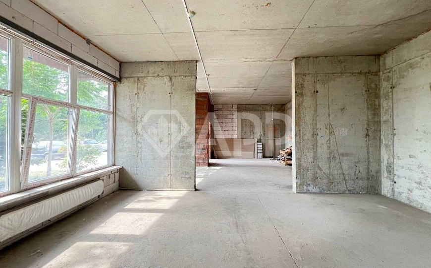 Продаю торговое помещение, 159,14 м² фото