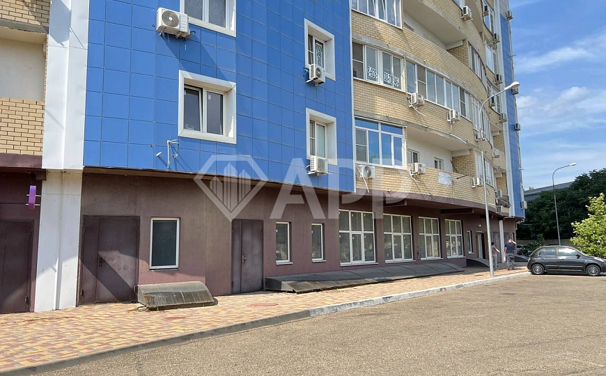 Продаю торговое помещение, 264,7 м² фото