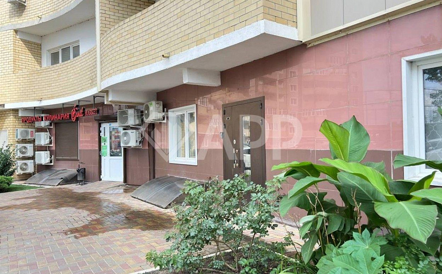 Продаю торговое помещение, 264,7 м² фото