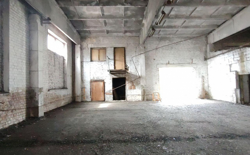 Производственное помещение, 1 700 м² фото