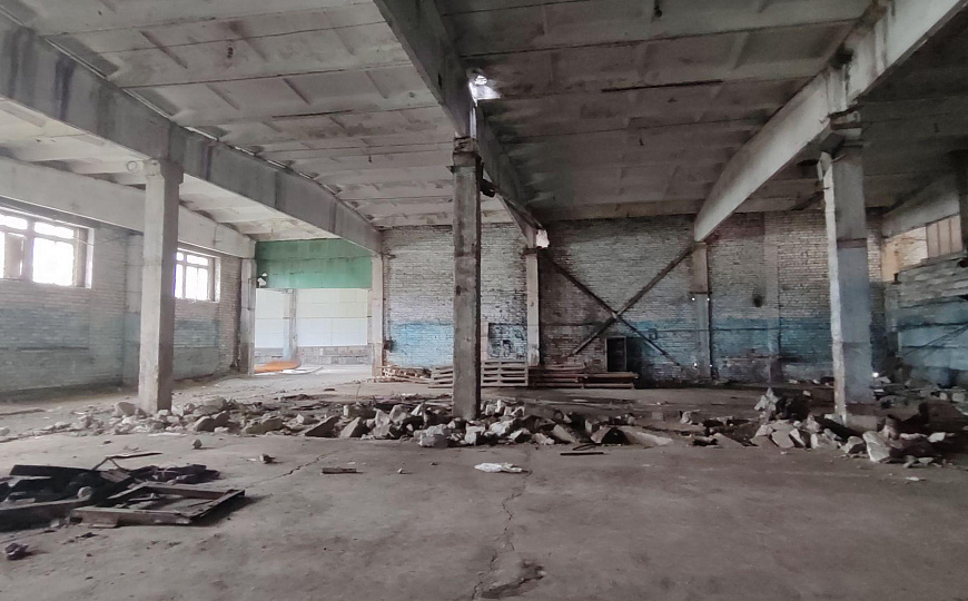 Производственное помещение, 1 700 м² фото