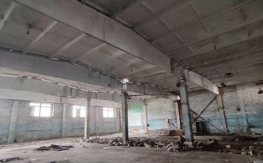 Производственное помещение, 1 700 м² фото