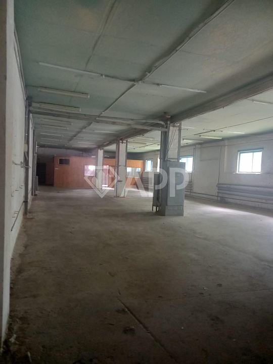 Сдам производственно-складское помещение общей площадью 80 м² фото