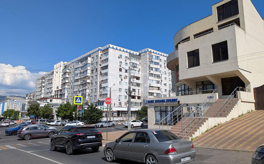 Сдам офисное помещение, 220 м² фото