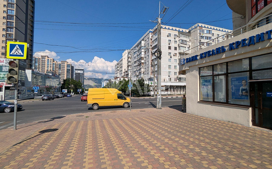 Сдам офисное помещение, 220 м² фото