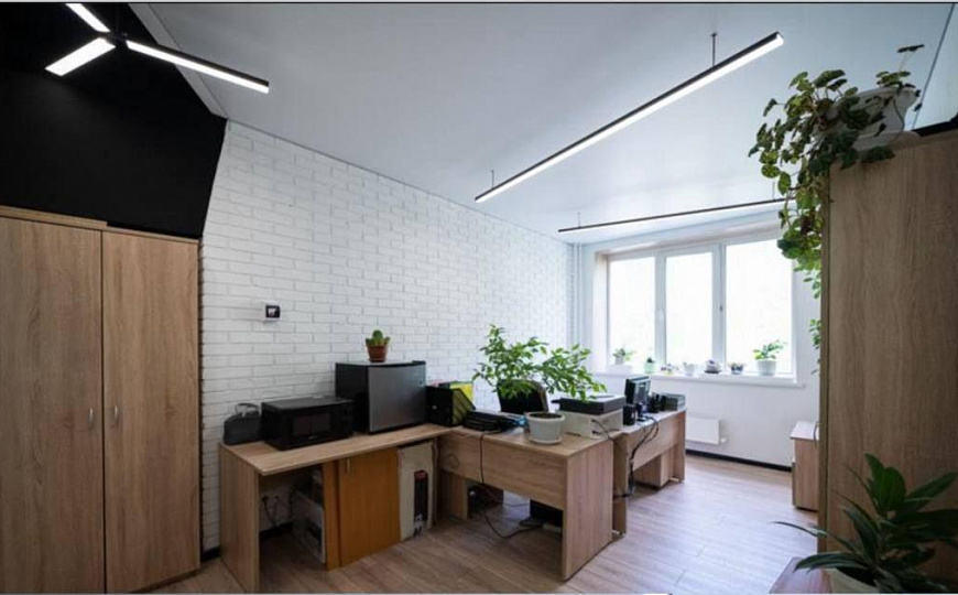 Стильный офис с мокрой точкой фото