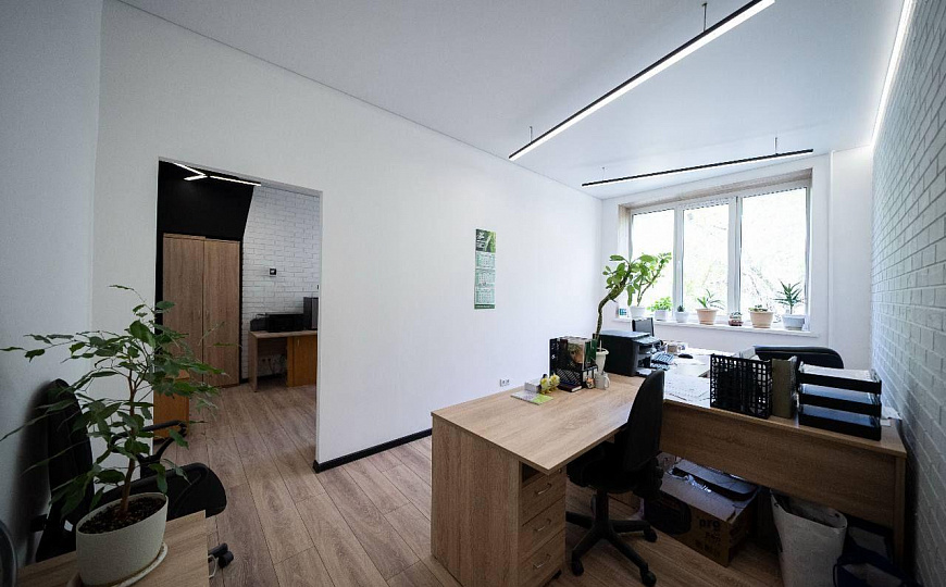 Стильный офис с мокрой точкой фото