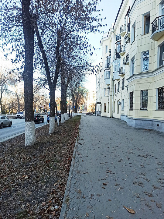 Помещение 407м² на «Набережной» с высоким трафиком фото