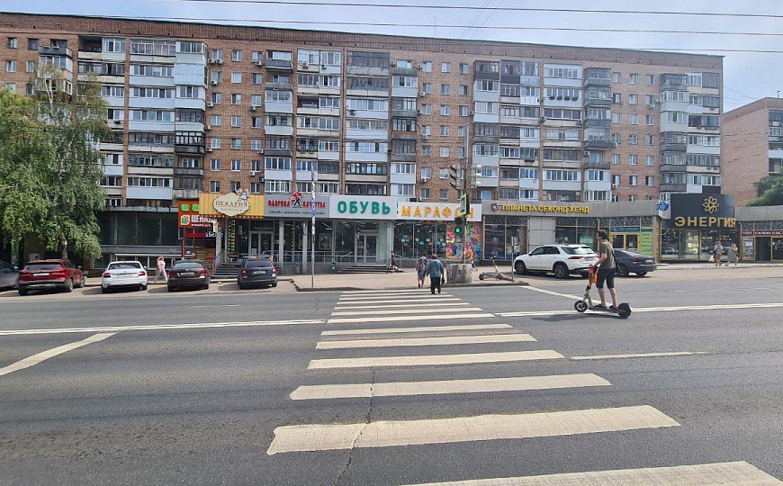Помещение 417 м² на высоком пешеходном трафике фото