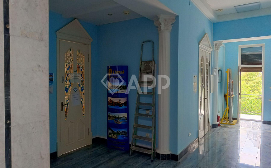 Продаю отдельно-стоящее здание, 501 м² фото