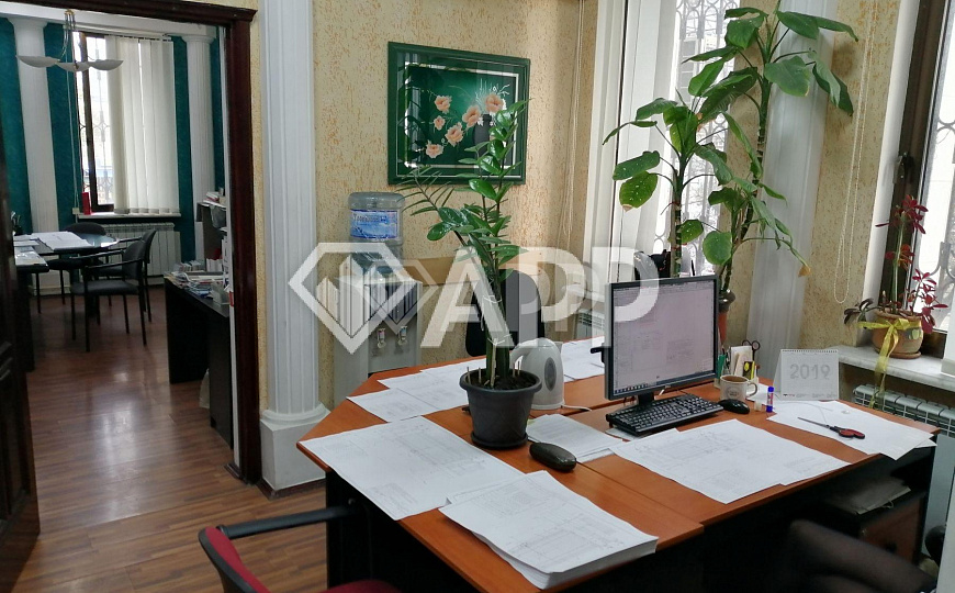 Продаю отдельно-стоящее здание, 501 м² фото