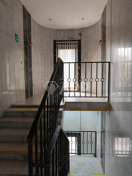 Продаю отдельно-стоящее здание, 501 м² фото