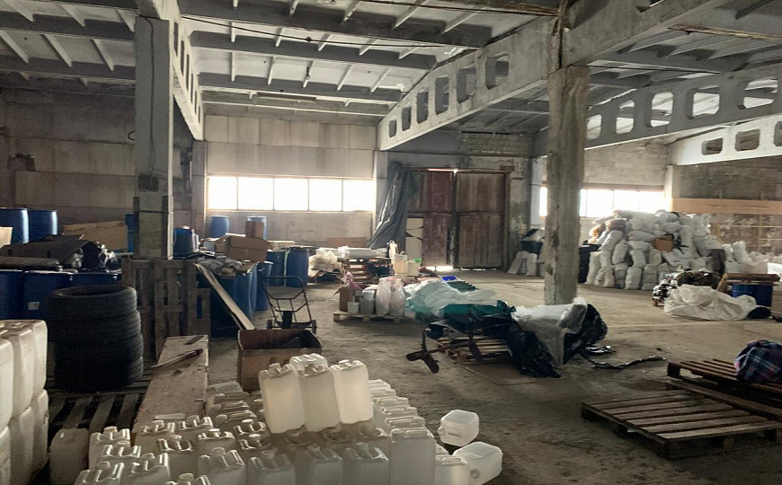 Производственное помещение, 1 000 м² фото