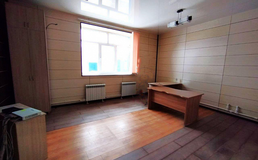 Производственное помещение, 1 000 м² фото