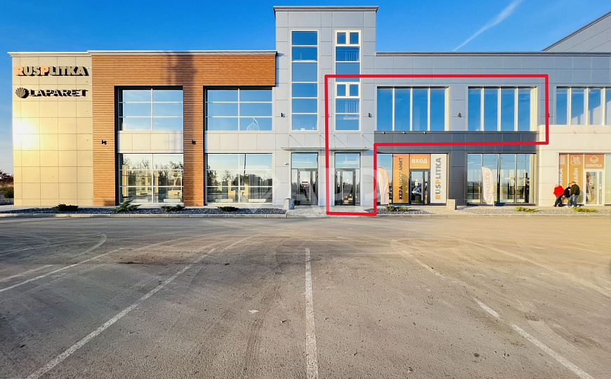 Сдаю торговое помещение, 296, 4 м² фото