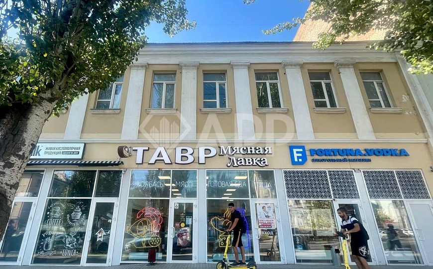 Кофейня.Пекарня. Магазин. 70 м2 можно по 35 м2 разбить фото