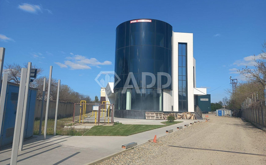 Сдам торговое помещение, 746 м² фото