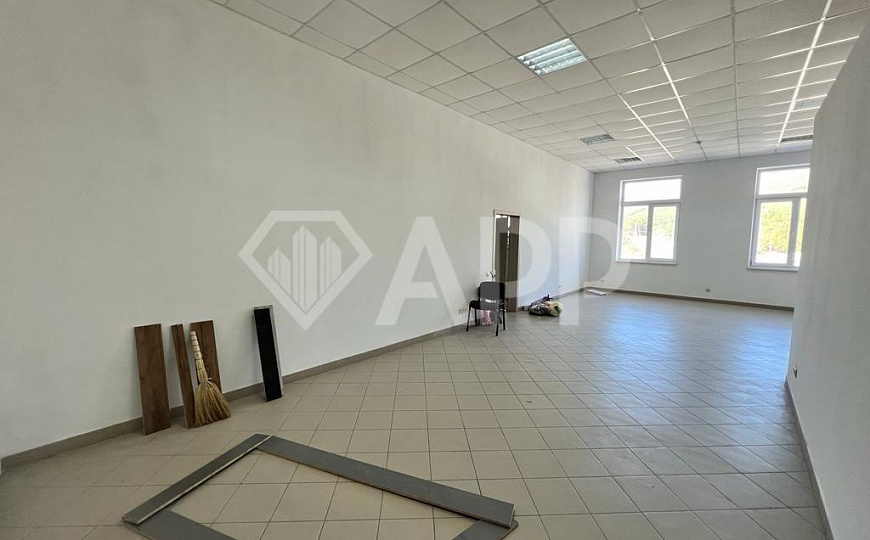 Сдам офисное помещение, 155 м² фото