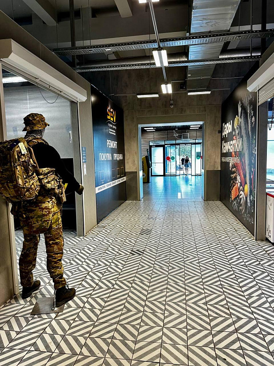 Продажа ТЦ «Мир» 3577 м2 в Автозаводском районе г.Тольятти фото