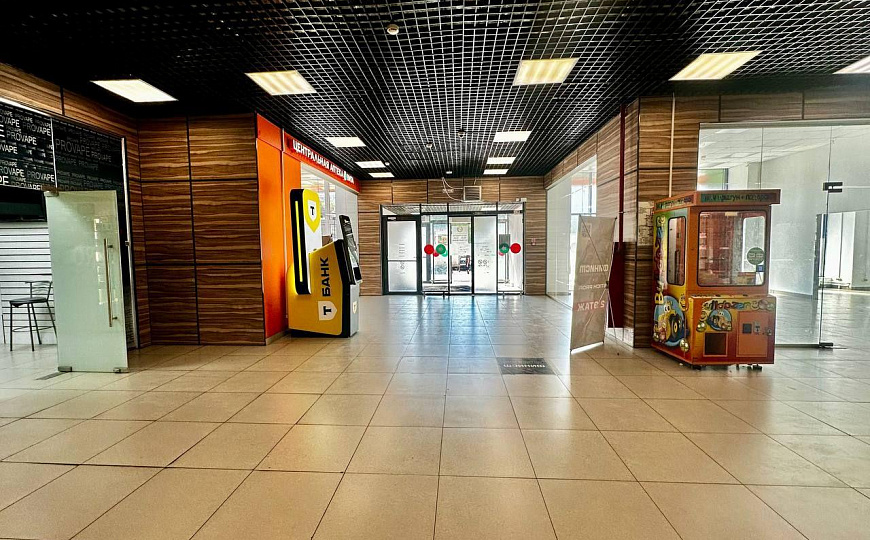 Продажа ТЦ «Мир» 3577 м2 в Автозаводском районе г.Тольятти фото