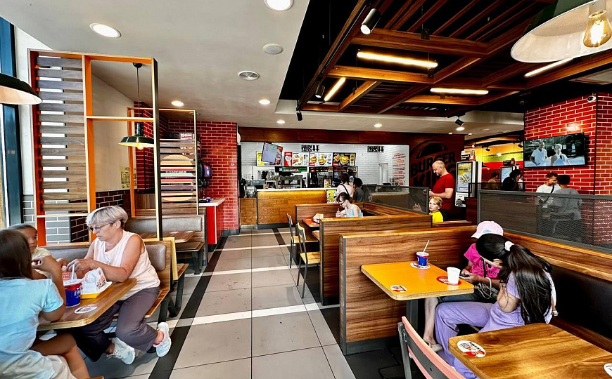 Продажа ТЦ «Мир» 3577 м2 в Автозаводском районе г.Тольятти фото